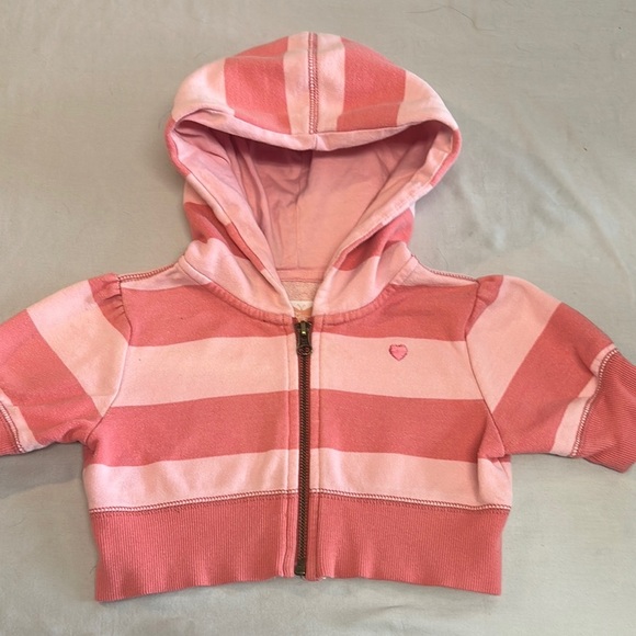 GAP Pink Cropped Hoodie with Short Sleeves - Picture 1 of 3